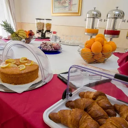 Affittacamere Air La Casa Di Gio' 3*